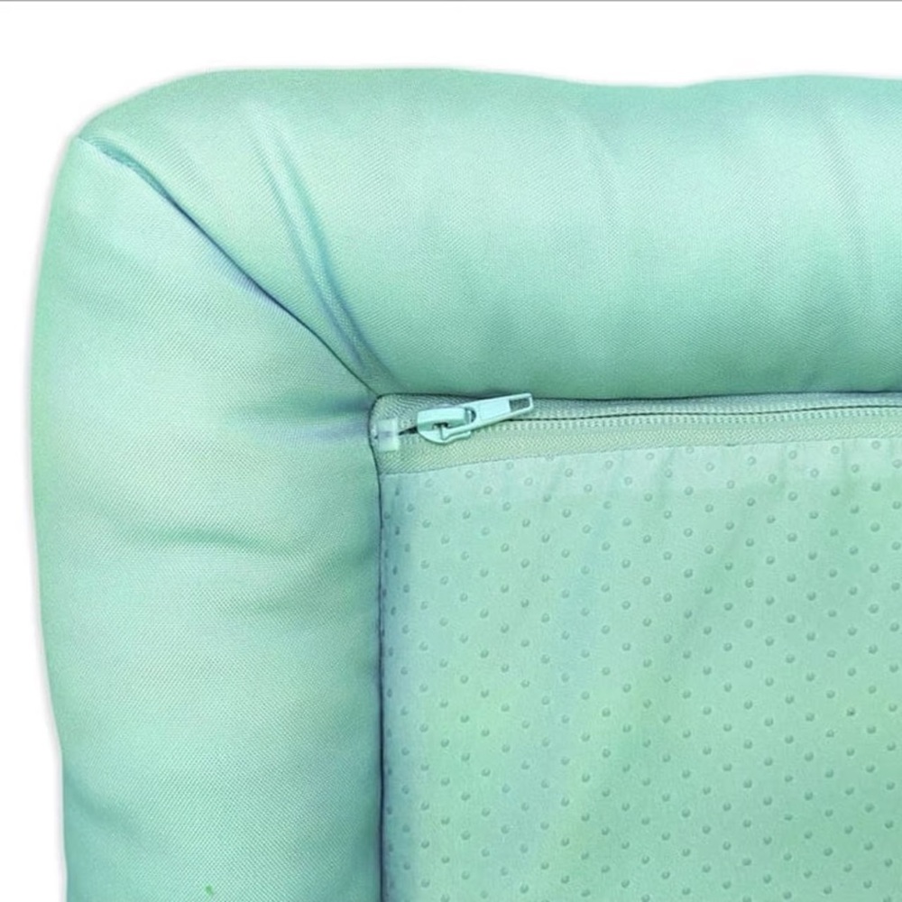 SUN SQUAD NWT pet cooling bed -stripe -32lx24wx2.5h - Picture 6 of 7